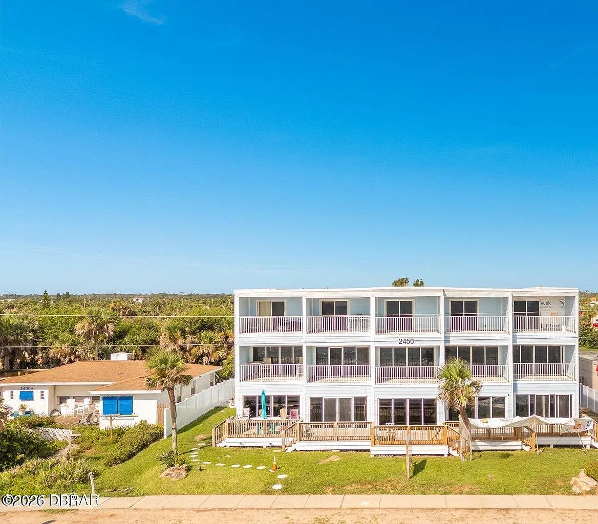 2 bed, 2.5 bath, 1320 sqft, $2,200 — Photo 4