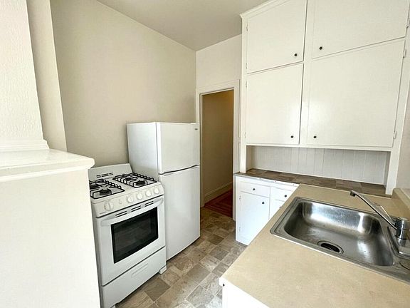 2nd image of 25 Cervantes Blvd APT 202