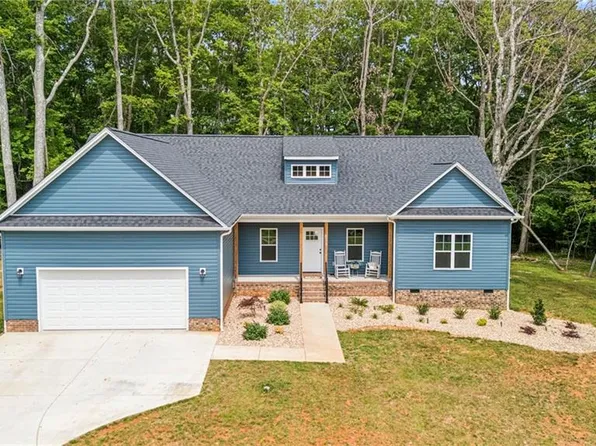 5550 Mountain Trl, Snow Camp, NC 27349