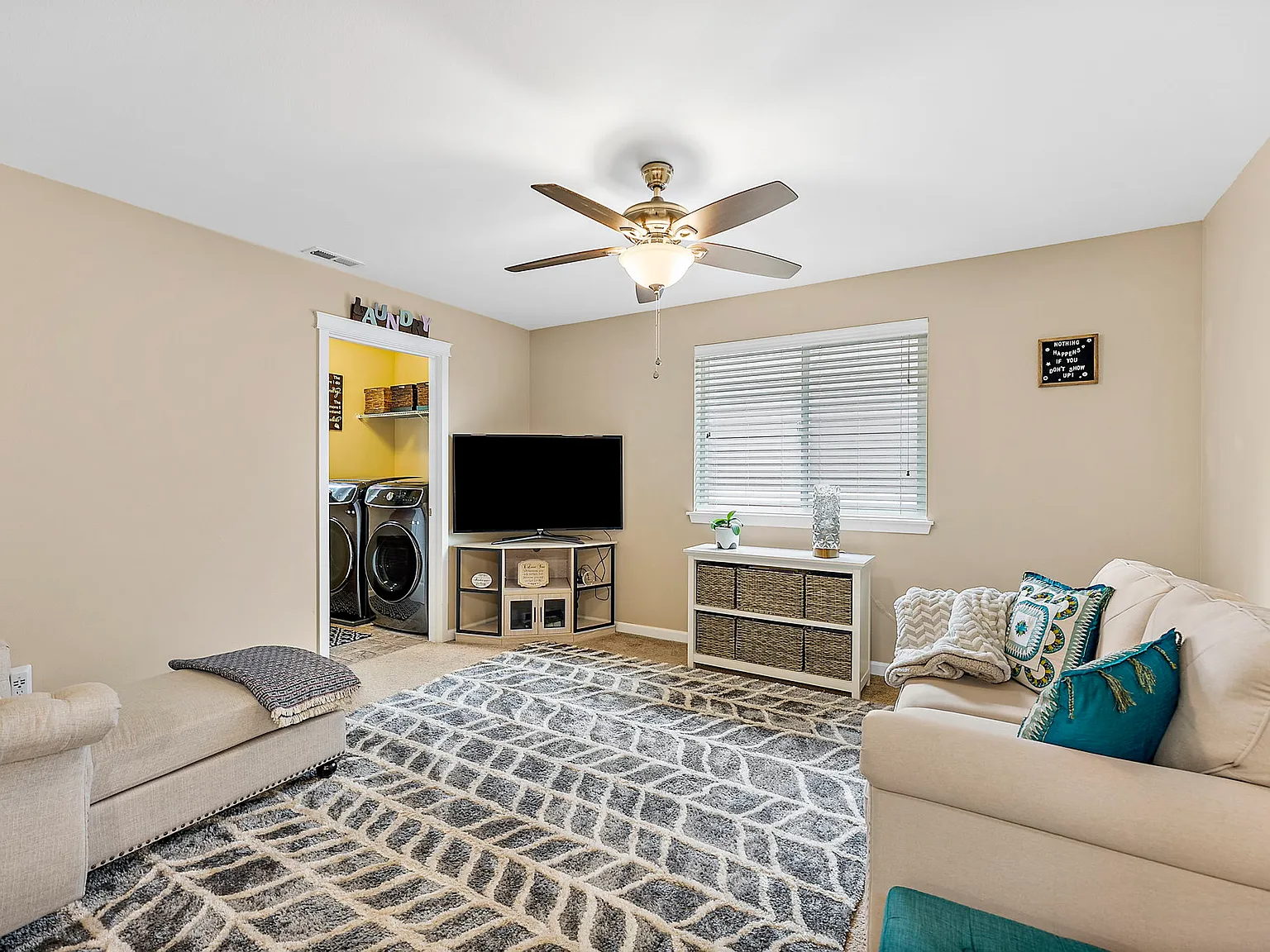 4 bed, 2777 sqft, $3,100 — Photo 4