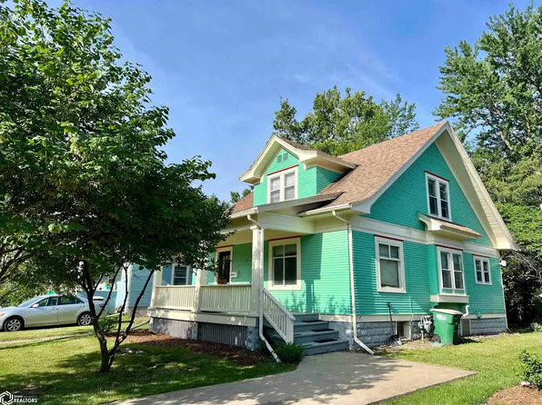 1004 S 2nd St, Fairfield, IA 52556