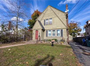 29 Helen St, Hamden, CT 06514