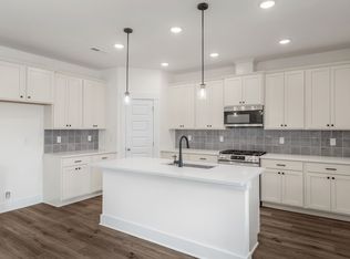 404 Old Spring Ln, Gallatin, TN 37066