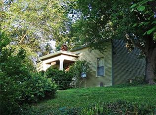 733 Rock St, Weston, MO 64098