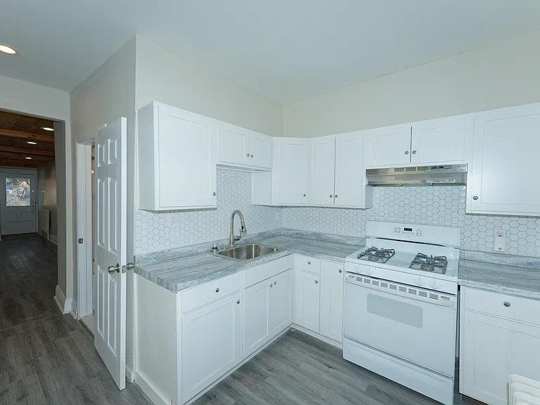 12 Stanwix St #B — Photo 16