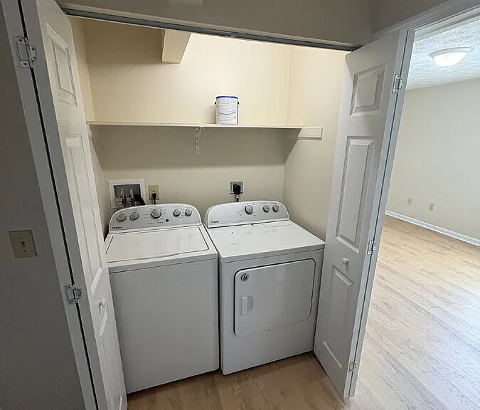 1374 Reservoir St #D — Photo 9