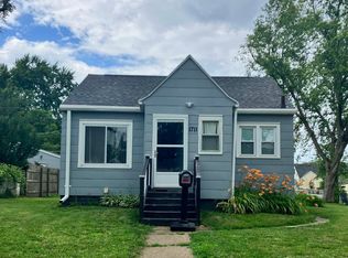 1711 Hawthorne Ave, Waterloo, IA 50702