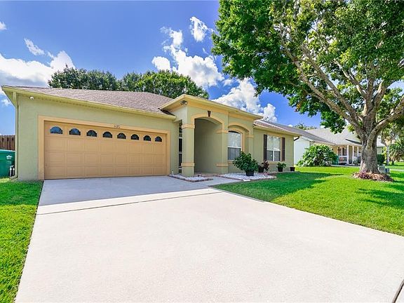 2nd image of 1120 Brandy Lake View Cir