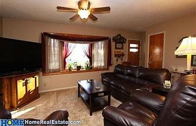 5th image of 1253 Plainview Ave