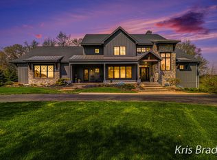 2951 Burwood Hill Ct, Ada, MI 49301