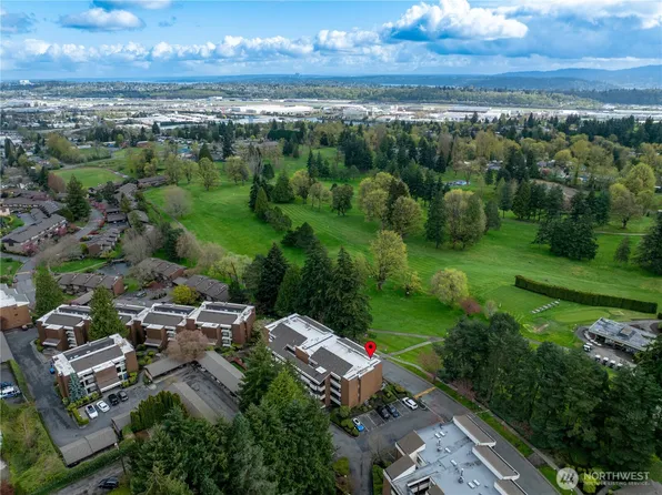 11009 Glen Acres Drive S #9D, Seattle, WA 98168