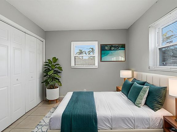 5th image of 5649 SW 36th Court