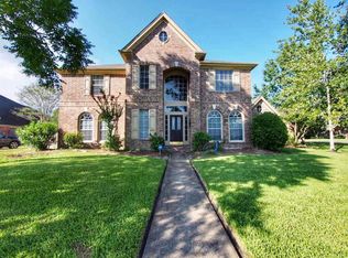 607 Fernwood Dr, Friendswood, TX 77546