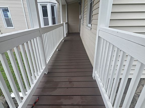 5th image of 97 Fairview Ave