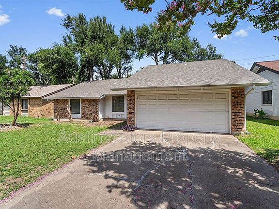 3rd image of 10057 Woodland Village Dr