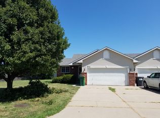 214 E Eagle Watch St, Mulvane, KS 67110