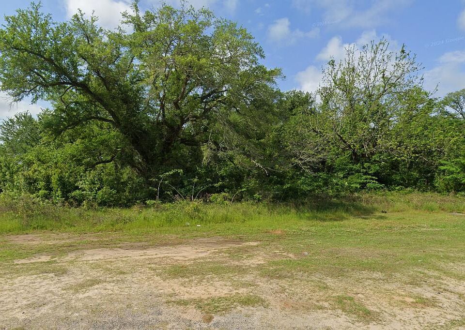 2nd image of 7833 Highway 90