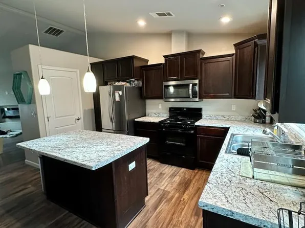 3066 W Center St, Anderson, CA 96007