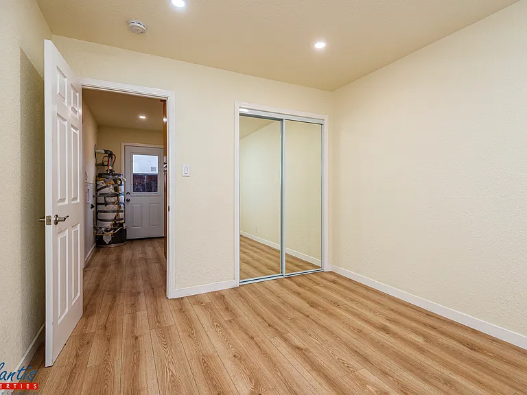 1219 Shortridge Ave — Photo 6