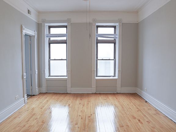 2nd image of 1578 N Clybourn Ave #2