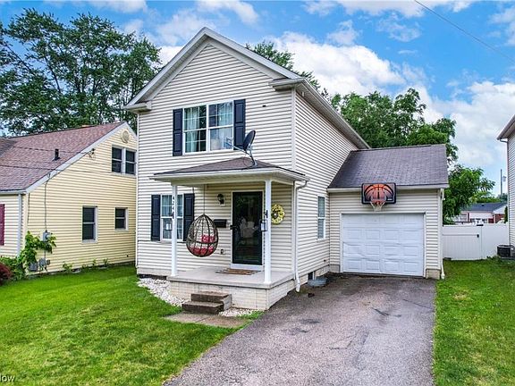 3rd image of 424 Ripley Ave