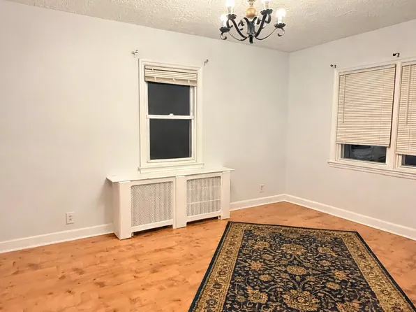 (undisclosed Address), Pleasantville, NY 10570