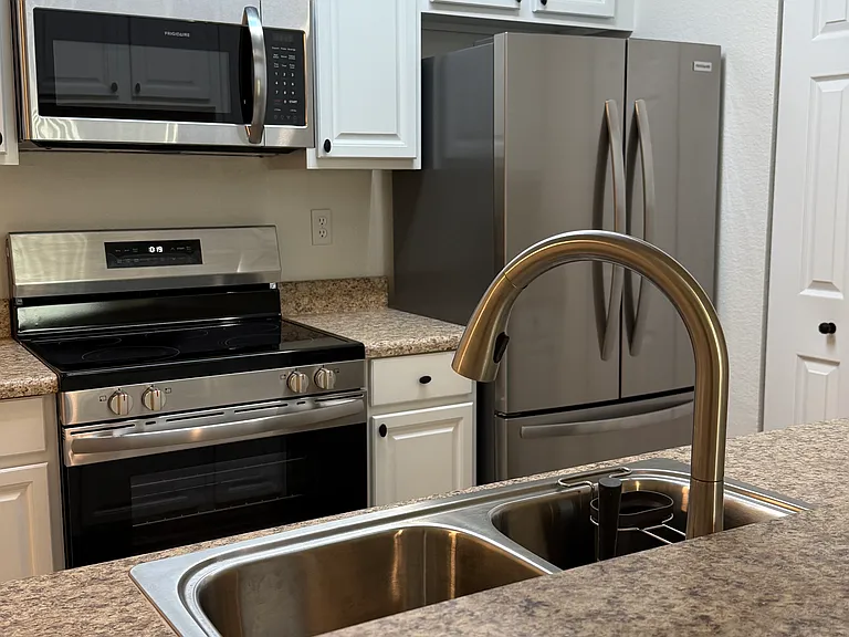 11540 Villa Grand #1218 — Photo 6