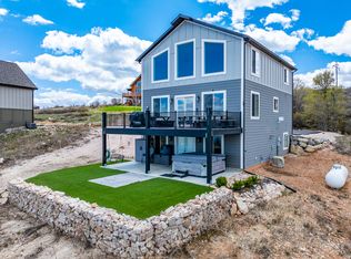 660 N Cambry Dr, Garden City, UT 84028