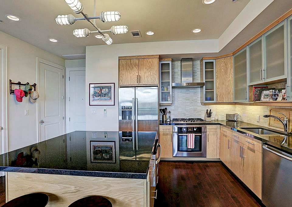 1st image of 2207 Bancroft St #402