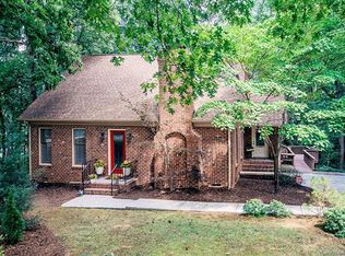 3046 Jamestown Dr, Gastonia, NC 28054