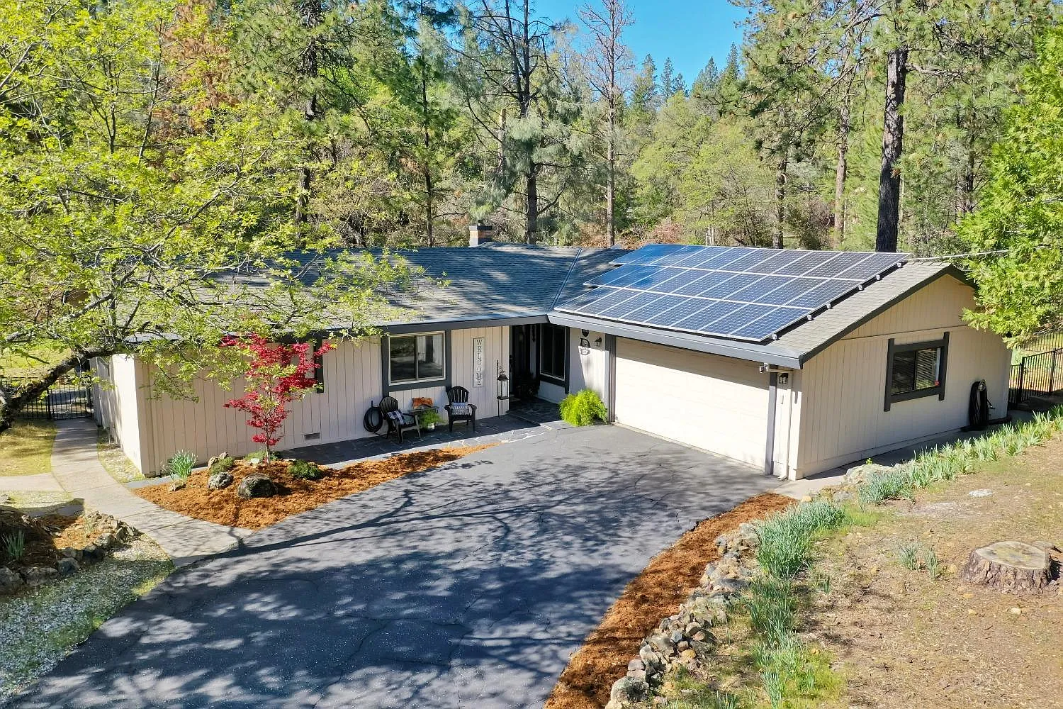 18546 Norlene Way photo 1