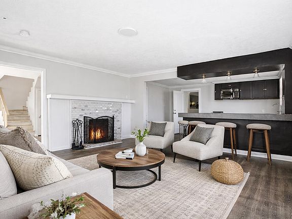 4th image of 109 Farmer St