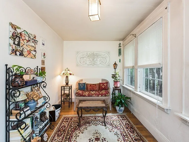 62 Evergreen Ave — Photo 7