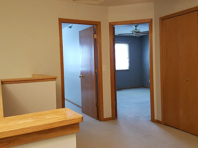 842 Cortland Rd — Photo 3