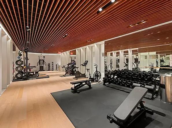 551 West 21st Street image 18 of 21