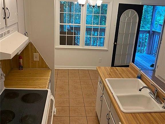 5th image of 874 Carla Pl