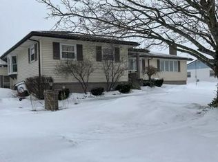 1069 Schoolhouse Rd, Sipesville, PA 15561