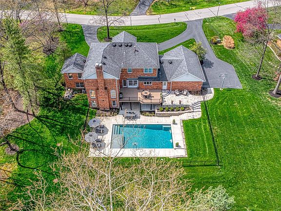 3rd image of 14021 Montrachet Ln