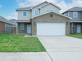 13823 Leabrandon Ln, Houston, TX 77045