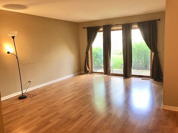 3rd image of 393 Pinetree Ln Unit D1