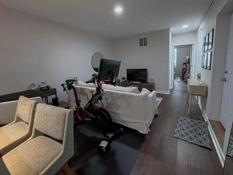 1525 Green St #1RR — Photo 4