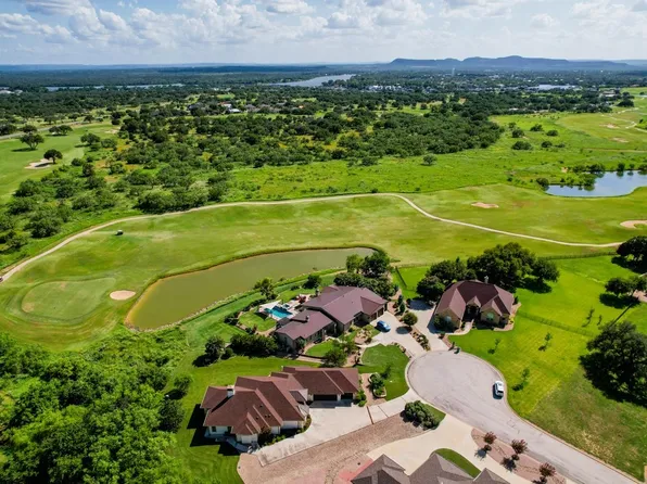 104 Deep Woods Drive, Kingsland, TX 78639