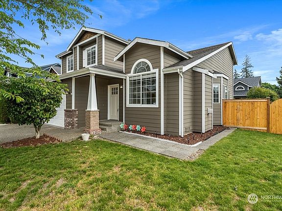 3rd image of 4400 137th Street SE