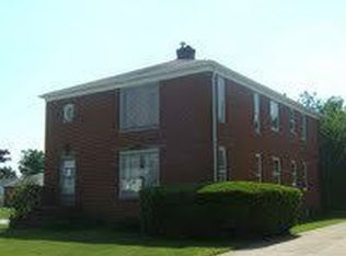 7421 Pearl Rd, Cleveland, OH 44130
