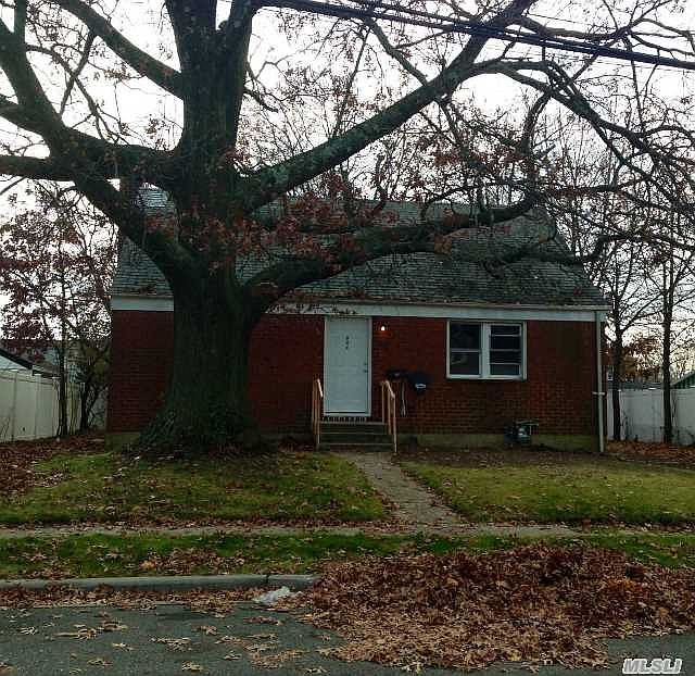 1st image of 804 Home St