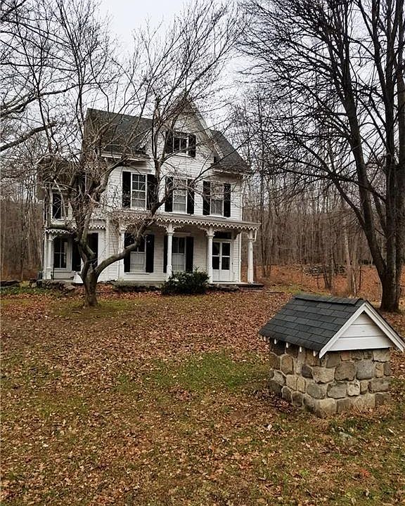 2nd image of 11 Ladentown Rd