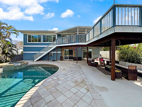2nd image of 3033 Pineview Dr