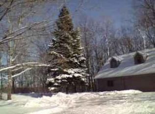 2764 Olia Rd, Cambridge, WI 53523