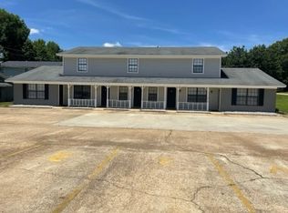 615 N Feemster Lake Rd, Tupelo, MS 38804