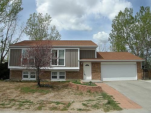 2nd image of 2222 Begonia St